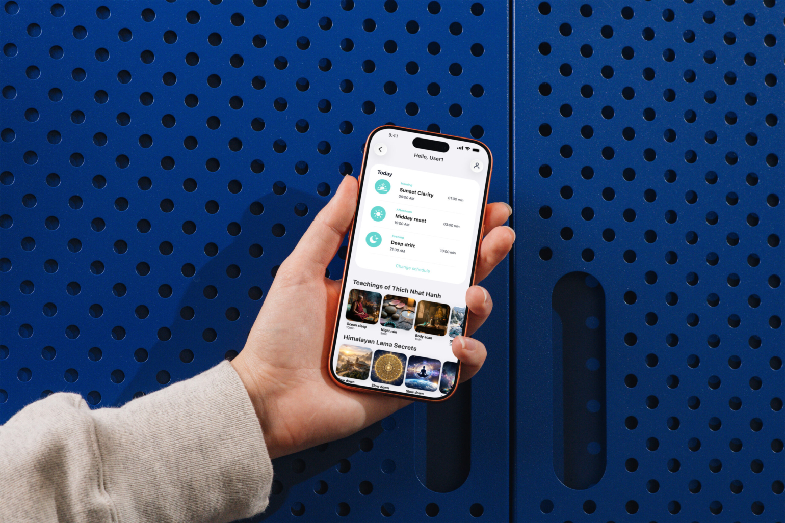 Mockuuups Free iPhone 17 Pro mockup in hand