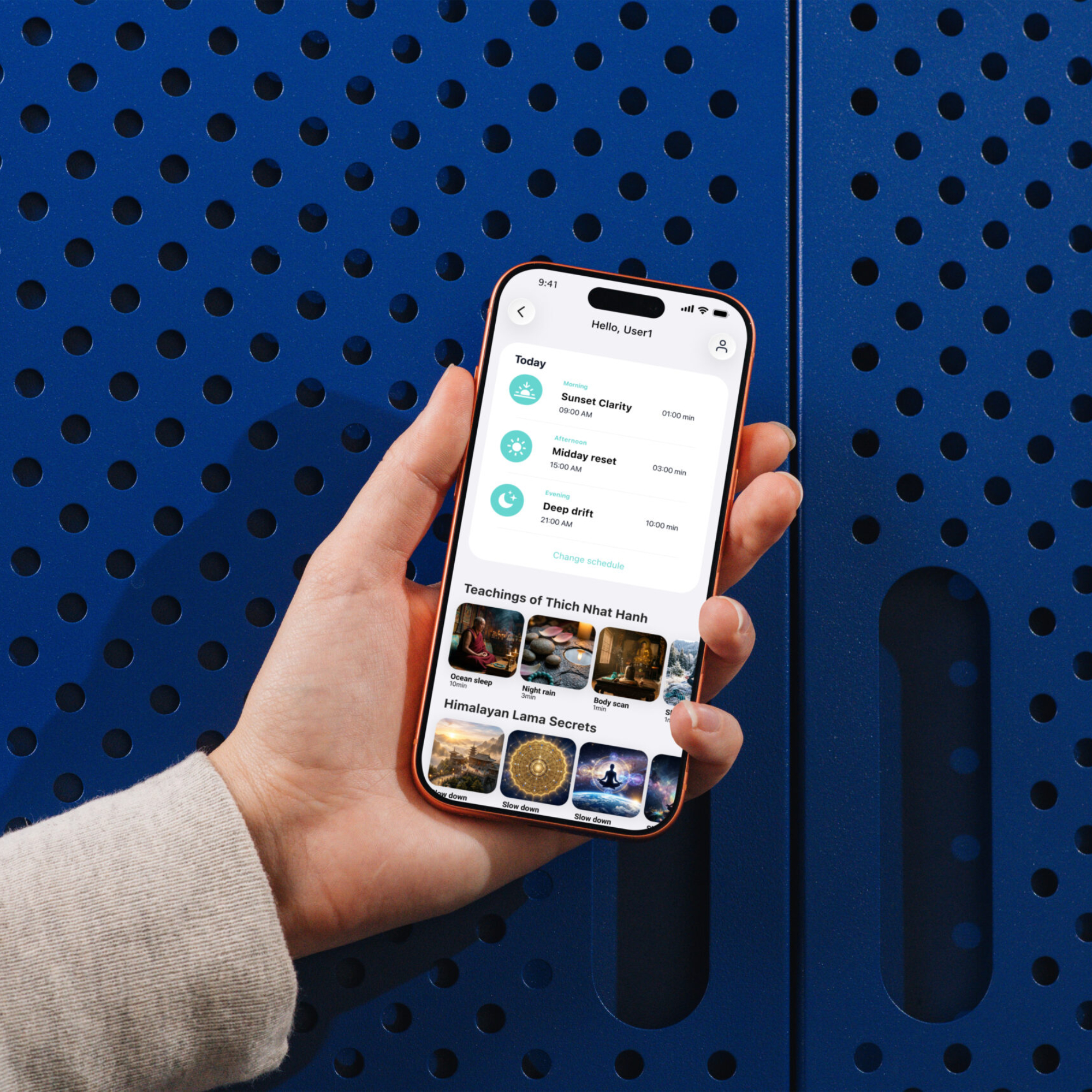 Mockuuups Free iPhone 17 Pro mockup in hand